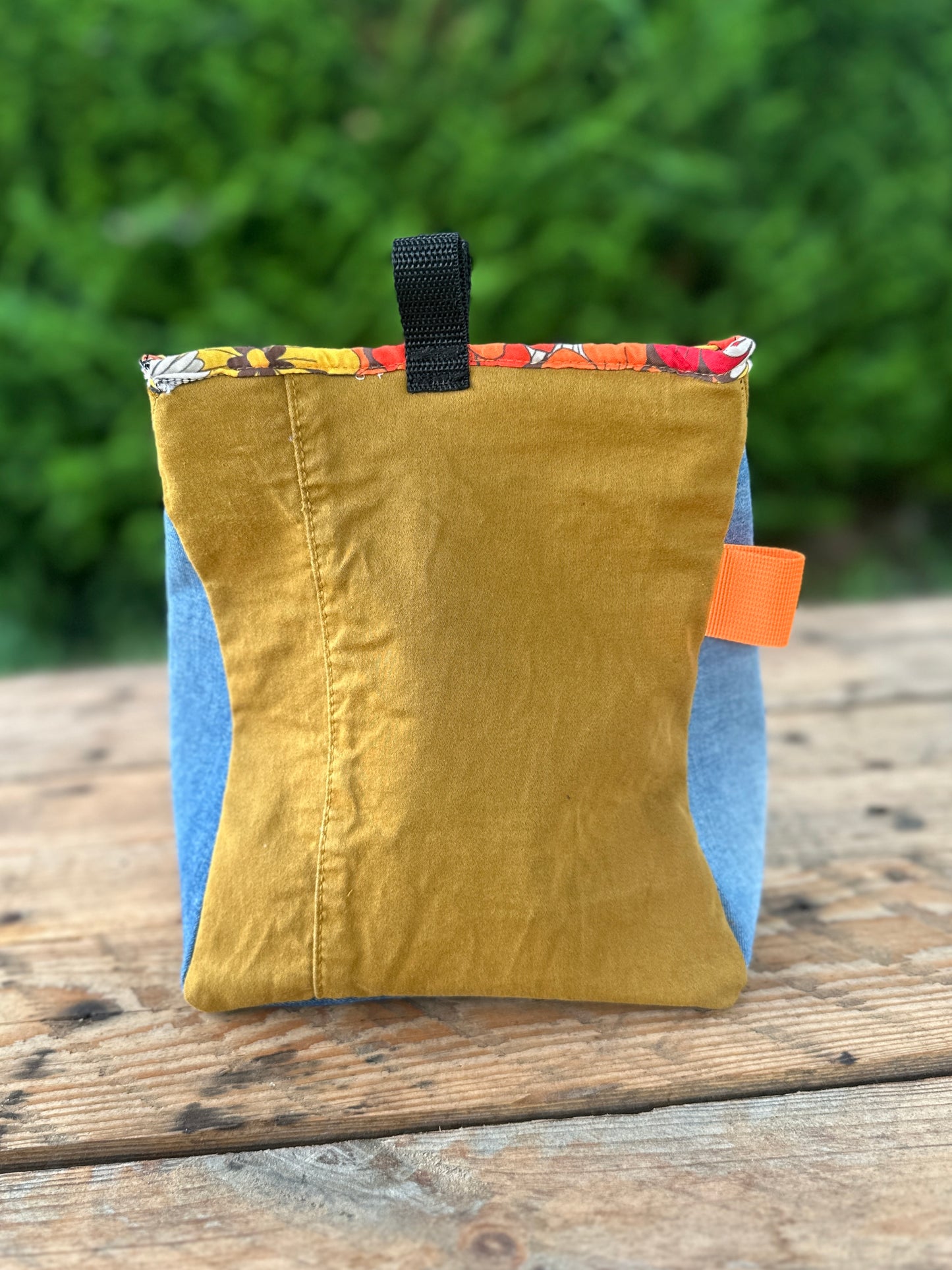 Sac à pof de bloc 70’s fermeture à aimants