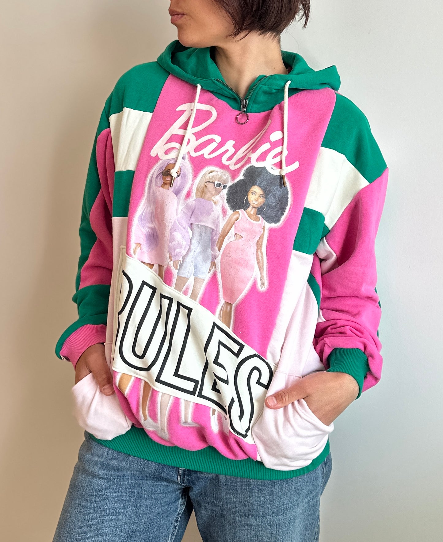Sweatchwork « Barbie Break Gender Rules »