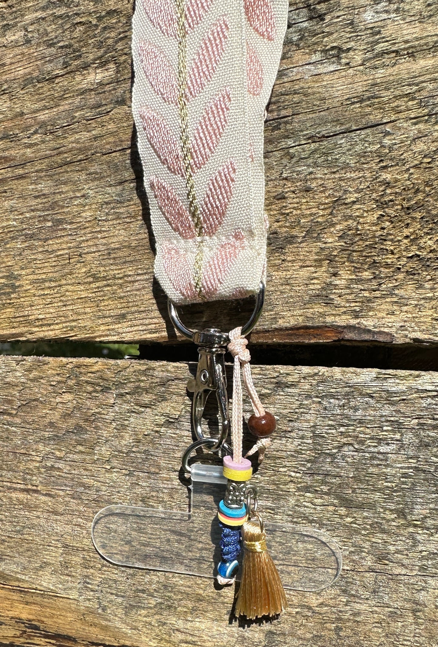 Tour de cou rose téléphone